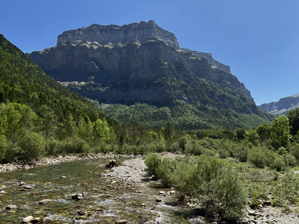 Hiken Ordesa y Monte Perdido